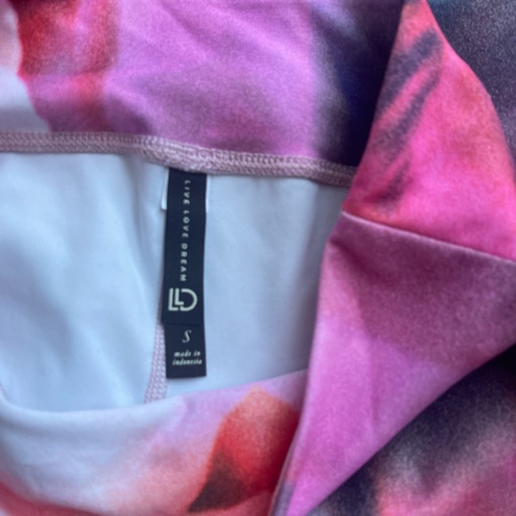 Aéropostale Cropped Leggings (2 pairs) - Picture 3 of 8